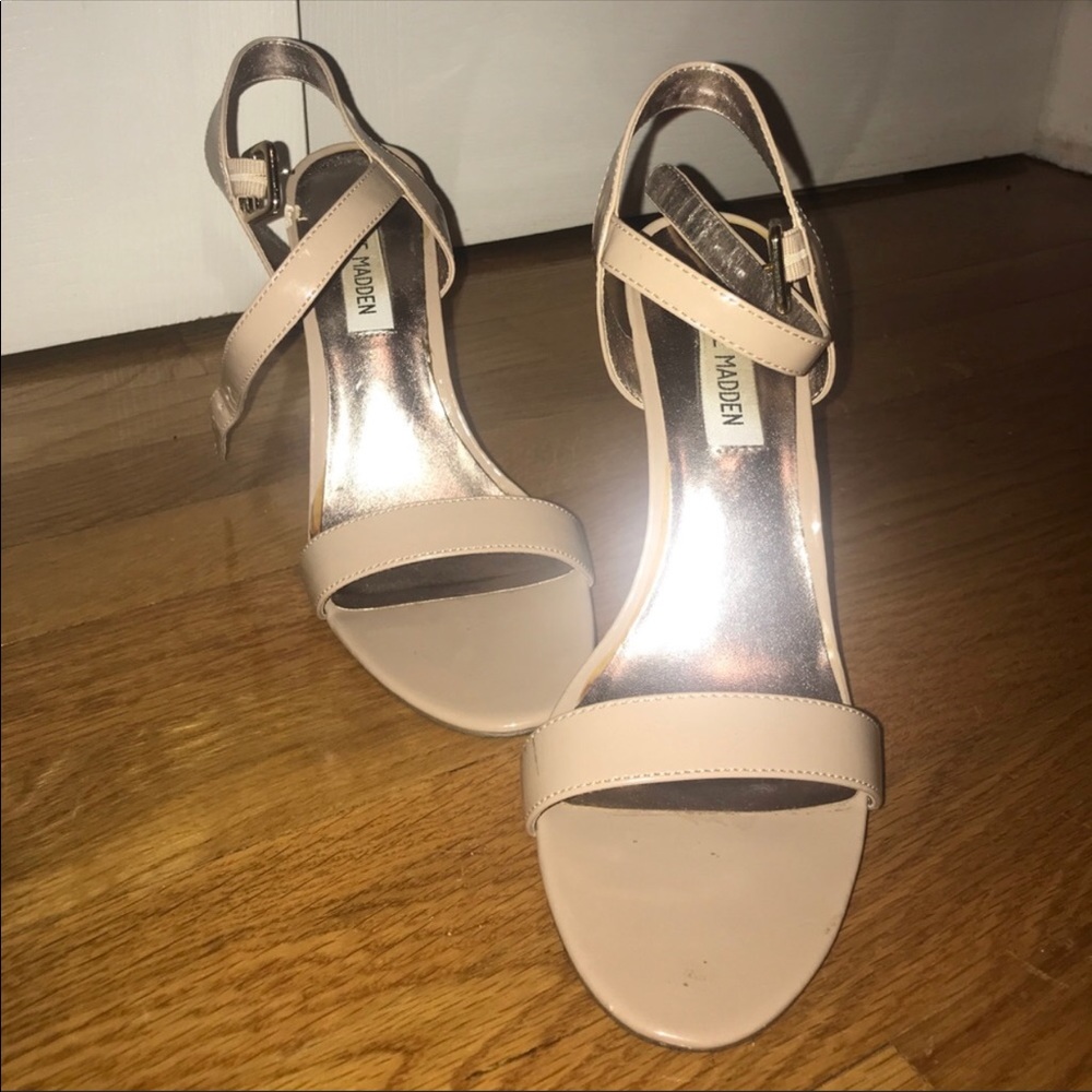 Steve Madden nude heels